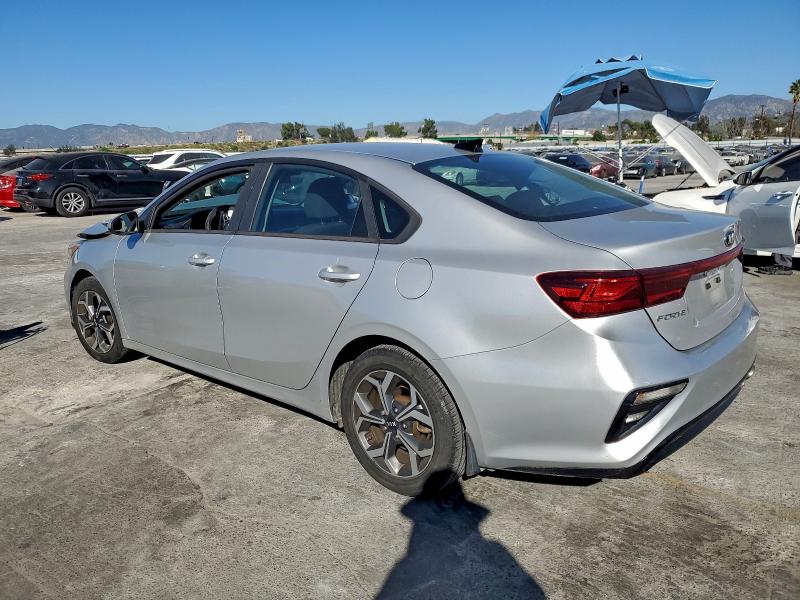 Photo 2 from auction – 2019 KIA FORTE FE with VIN 3KPF24AD6KE065278