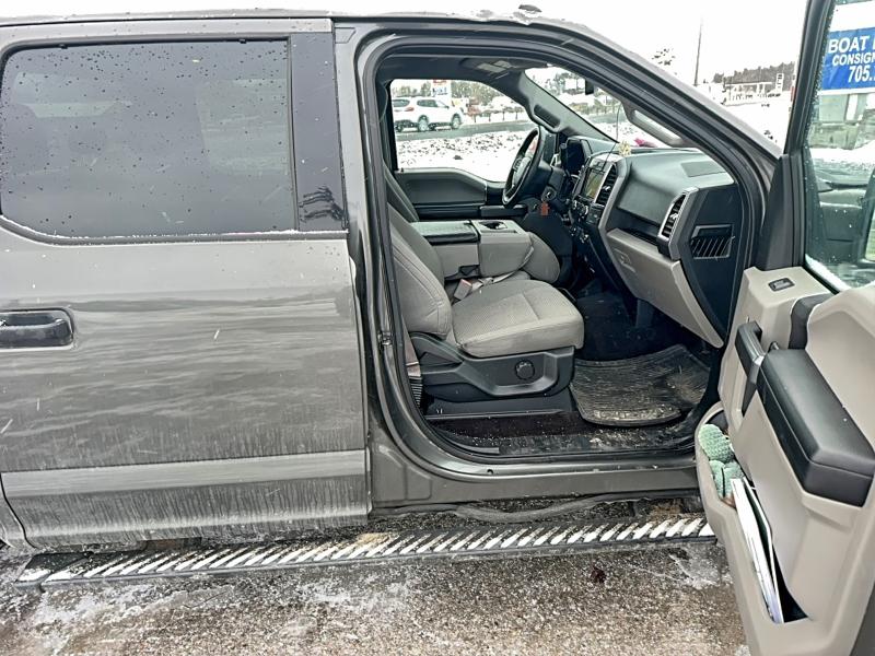Photo 5 from auction – 2016 FORD F150 SUPER with VIN 1FTFW1EFXGKF86636