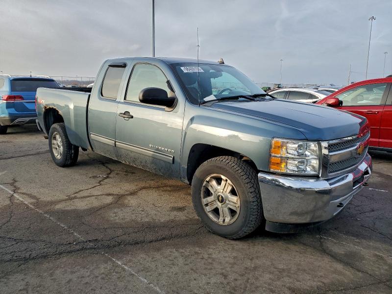Photo 4 from auction – 2013 CHEVROLET SILVERADO with VIN 1GCRCSE08DZ357947