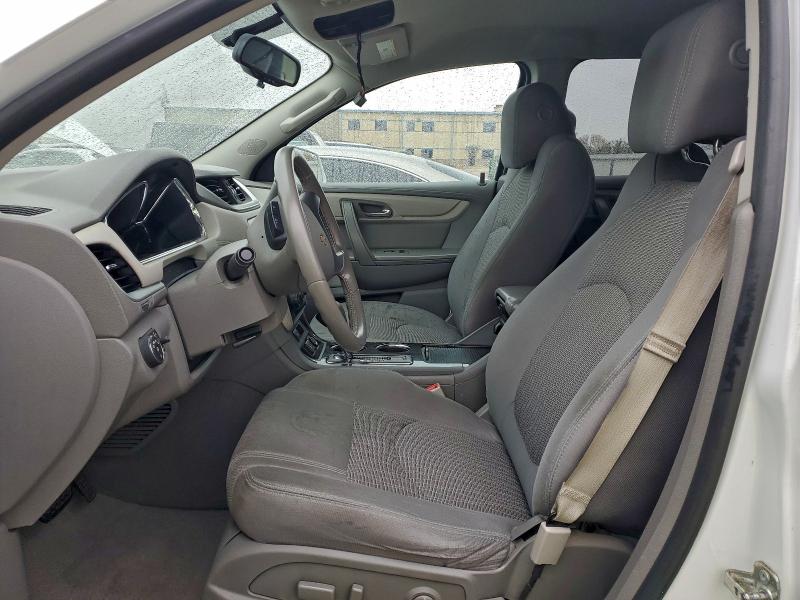 Photo 7 from auction – 2017 CHEVROLET TRAVERSE L with VIN 1GNKVGKD2HJ138462