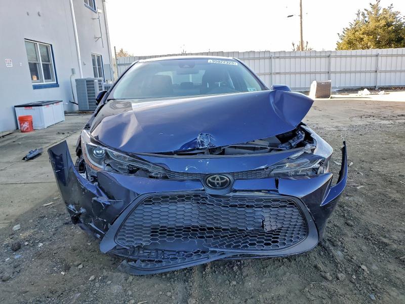 Photo 5 from auction – 2022 TOYOTA COROLLA LE with VIN 5YFEPMAE2NP338130