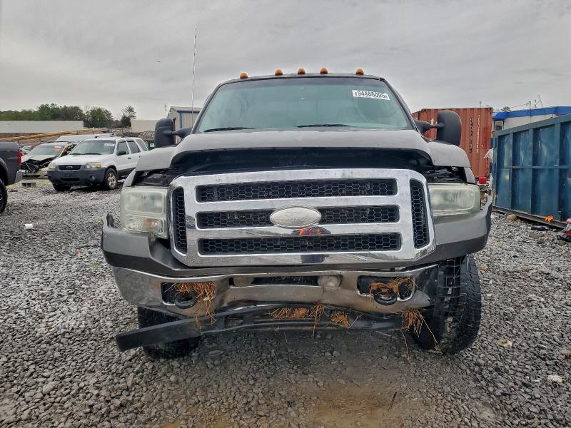 Photo 5 from auction – 2004 FORD F250 SUPER with VIN 1FTNW21PX4ED41765