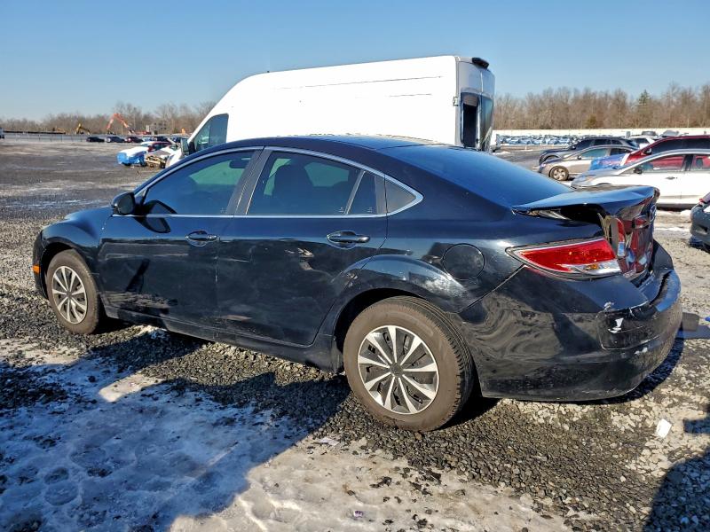 Photo 2 from auction – 2010 MAZDA 6 I with VIN 1YVHZ8BH3A5M53540