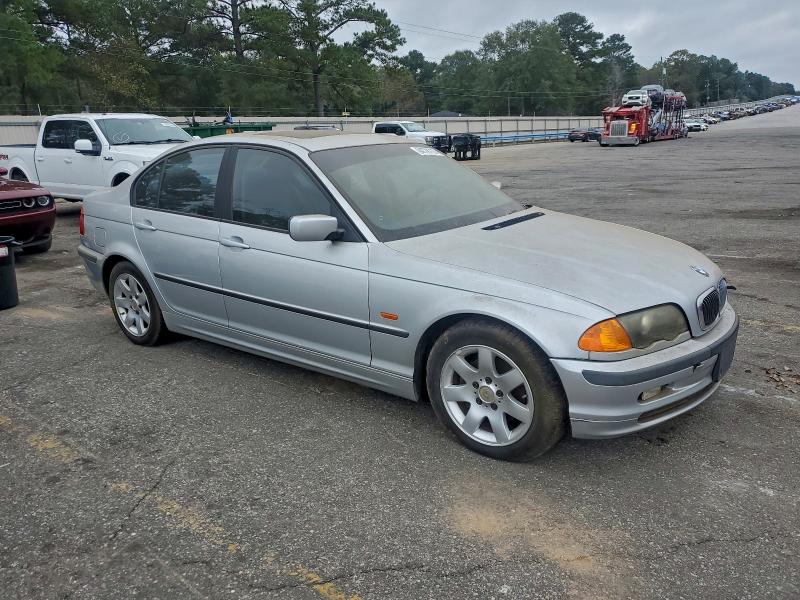 Photo 4 from auction – 1999 BMW 323 I with VIN WBAAM3339XFP60142