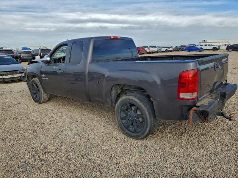 Photo 2 from auction – 2011 GMC SIERRA C15 with VIN 1GTR1VE09BZ183732