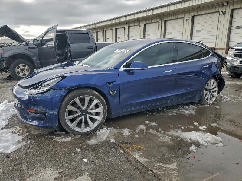 TESLA MODEL 3 2018 with VIN 5YJ3E1EB8JF097840 - Photo from auction