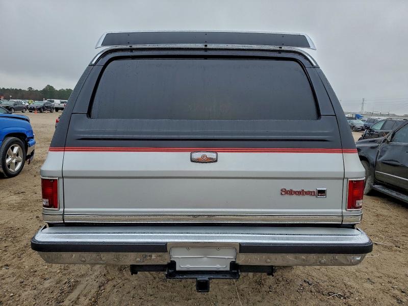 Photo 6 from auction – 1985 GMC SUBURBAN K with VIN 1G5EK16L8FF513873