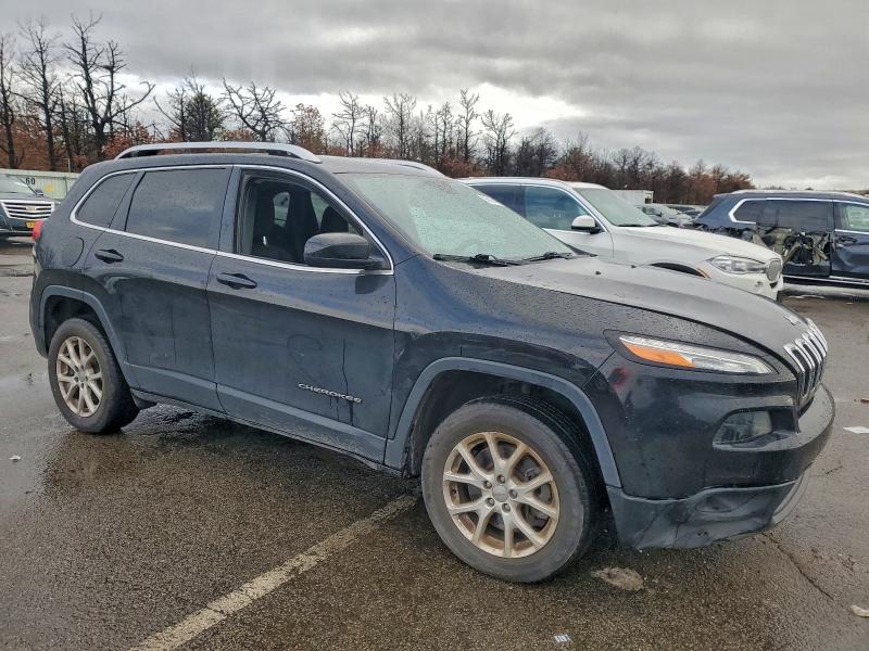 Photo 4 from auction – 2017 JEEP CHEROKEE L with VIN 1C4PJMCS6HW658074