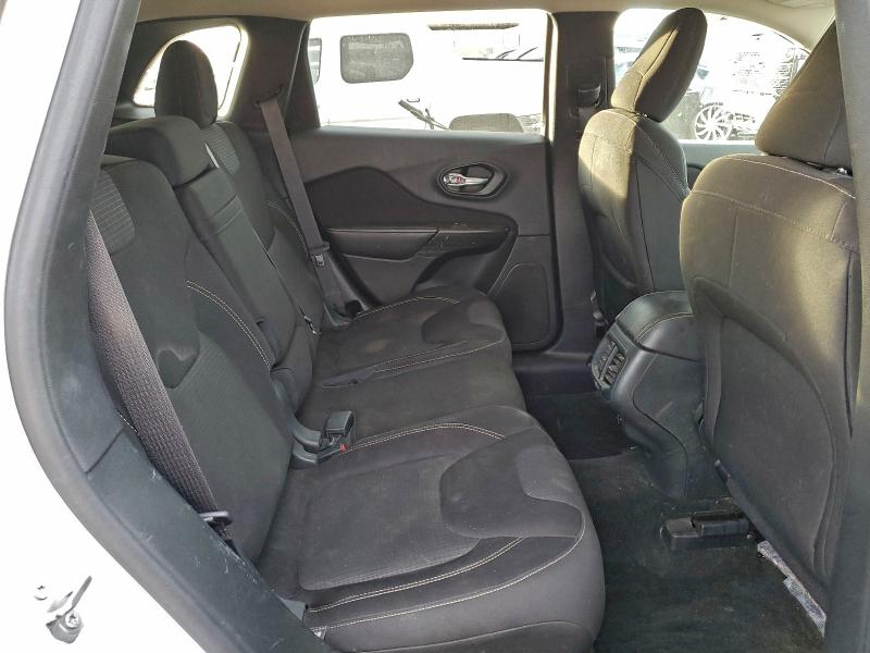 Photo 11 from auction – 2015 JEEP CHEROKEE with VIN 1C4PJMCS3FW745962