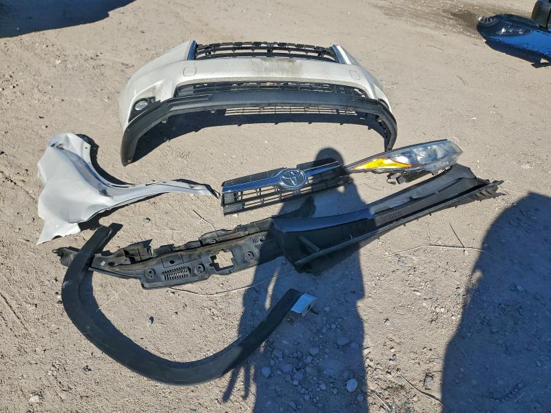 Photo 13 from auction – 2015 TOYOTA HIGHLANDER with VIN 5TDKKRFHXFS109818