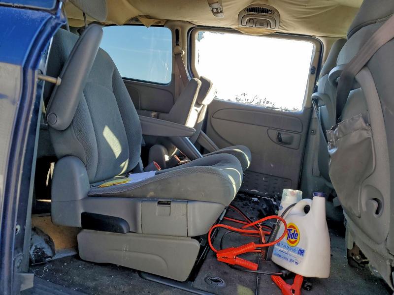 Photo 11 from auction – 2005 CHRYSLER TOWN & COU with VIN 2C4GP54L75R376896