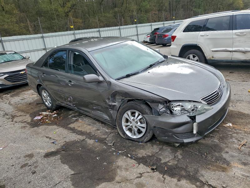 Photo 4 from auction – 2005 TOYOTA CAMRY LE with VIN 4T1BF32K95U611101