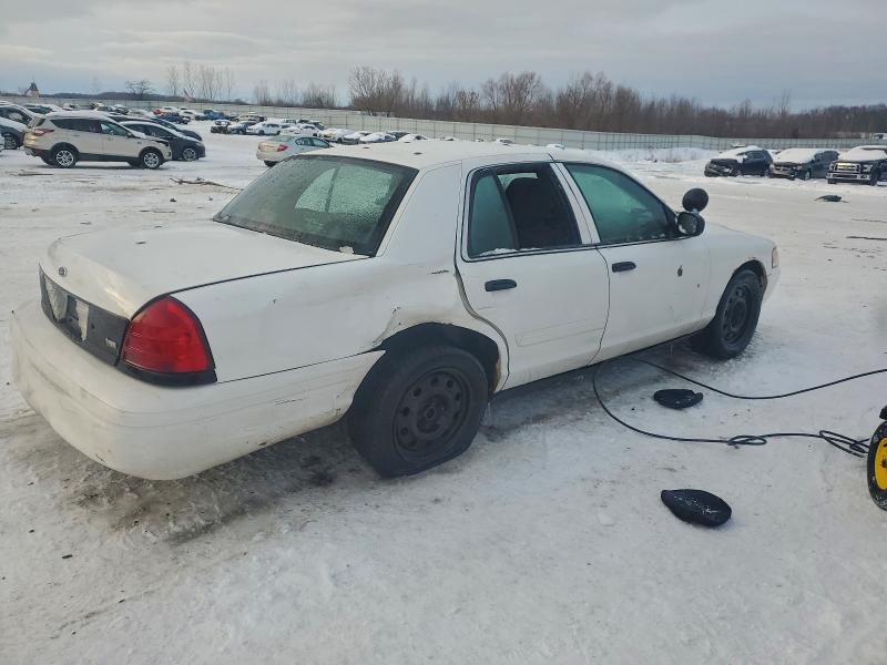 Photo 3 from auction – 2011 FORD CROWN VICT with VIN 2FABP7BV5BX157717