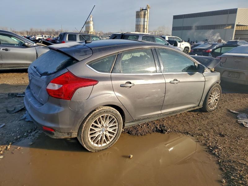 Photo 3 from auction – 2012 FORD FOCUS with VIN 1FAHP3M25CL261919