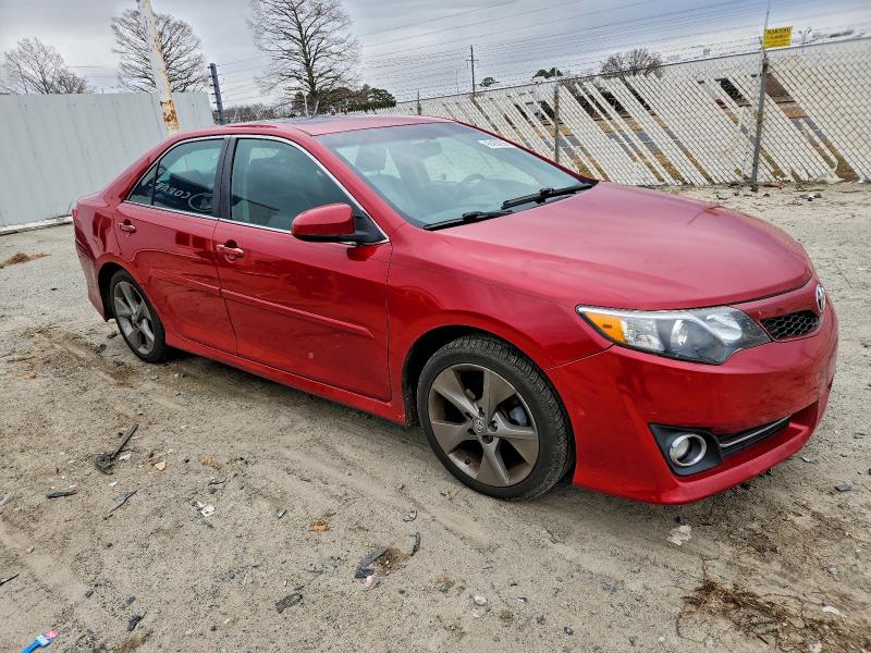 Photo 4 from auction – 2014 TOYOTA CAMRY SE with VIN 4T1BK1FK9EU548415