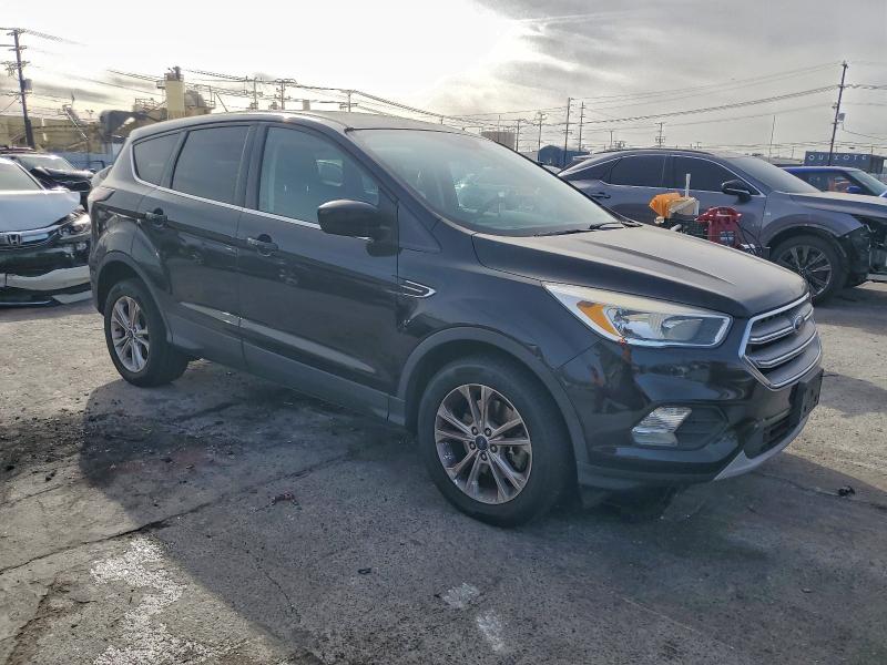 Photo 4 from auction – 2017 FORD ESCAPE SE with VIN 1FMCU0G98HUA24374