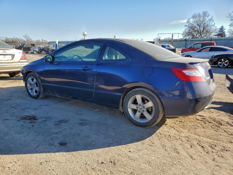Photo 2 from auction – 2008 HONDA CIVIC EX with VIN 2HGFG12868H526382