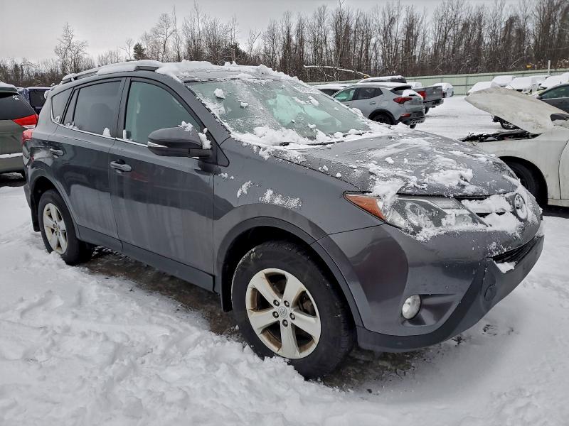 Photo 4 from auction – 2014 TOYOTA RAV4 XLE with VIN 2T3RFREV8EW178983
