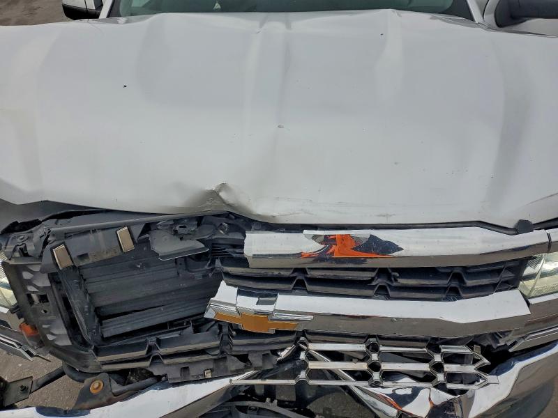 Photo 11 from auction – 2017 CHEVROLET SILVERADO with VIN 3GCUKRECXHG202936