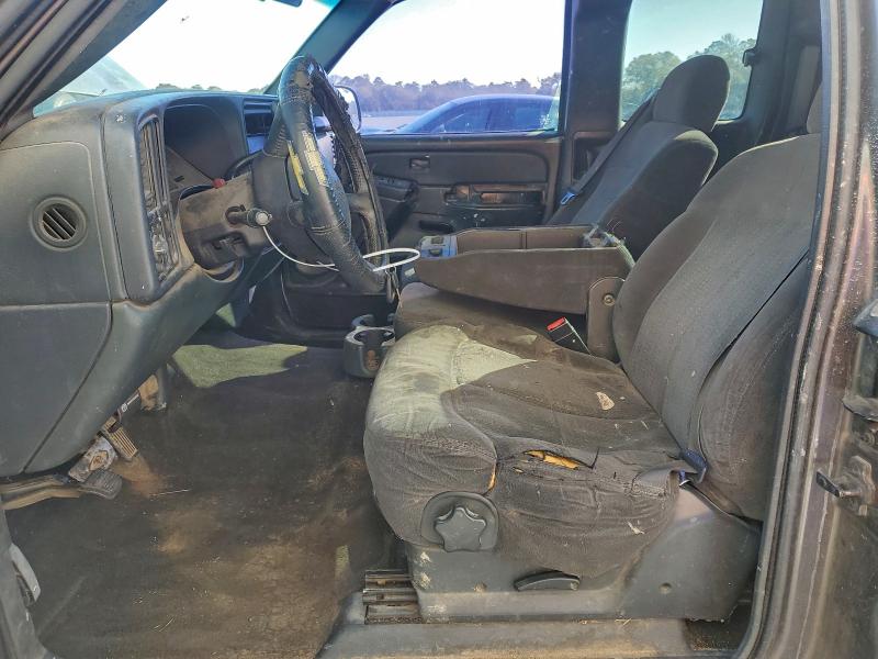 Photo 7 from auction – 2002 CHEVROLET SILVERADO with VIN 2GCEC19V521337062
