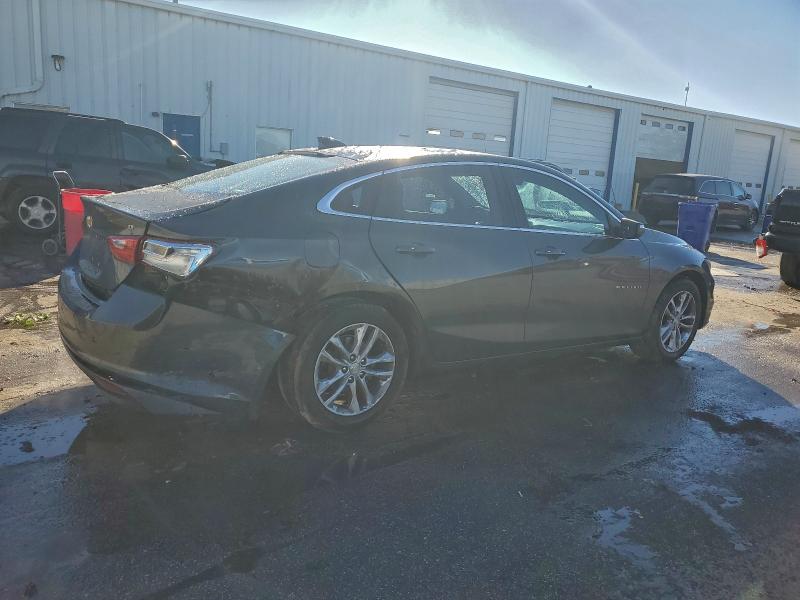 Photo 3 from auction – 2017 CHEVROLET MALIBU LT with VIN 1G1ZE5ST4HF208140