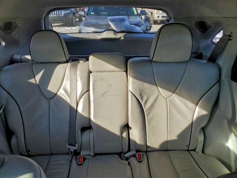 Photo 10 from auction – 2012 TOYOTA VENZA LE with VIN 4T3BK3BB4CU065047