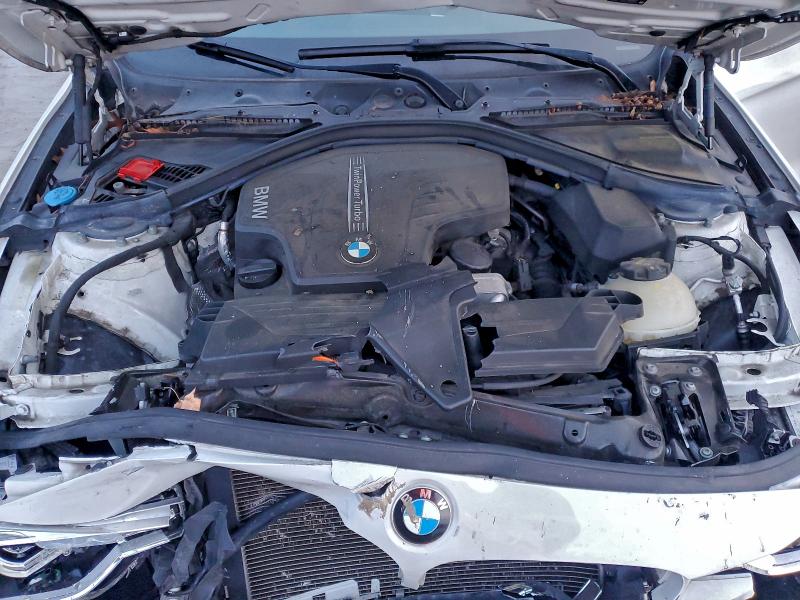 Zdjęcie 11 z aukcji – 2018 BMW 320 XI z VIN WBA8E5G52JNU46980