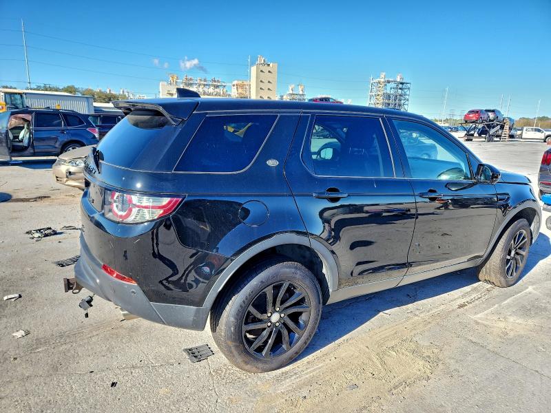 Photo 3 from auction – 2017 LAND ROVER DISCOVERY with VIN SALCR2BG7HH660566