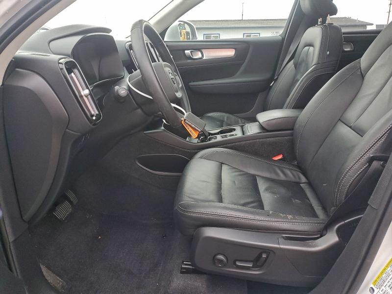 Photo 7 from auction – 2022 VOLVO XC40 T5 MO with VIN YV4162UK2N2643775