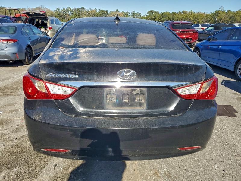 Photo 6 from auction – 2011 HYUNDAI SONATA GLS with VIN 5NPEB4AC7BH141430