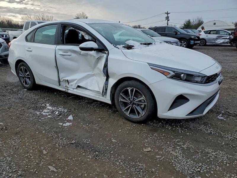 Photo 4 from auction – 2023 KIA FORTE with VIN 3KPF24AD8PE690787