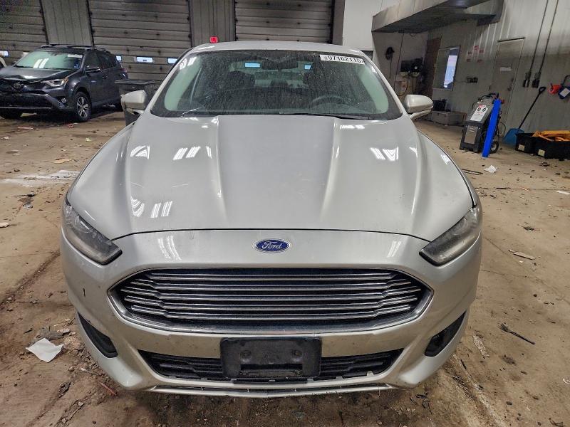 Photo 5 from auction – 2013 FORD FUSION with VIN 3FA6P0H71DR119825