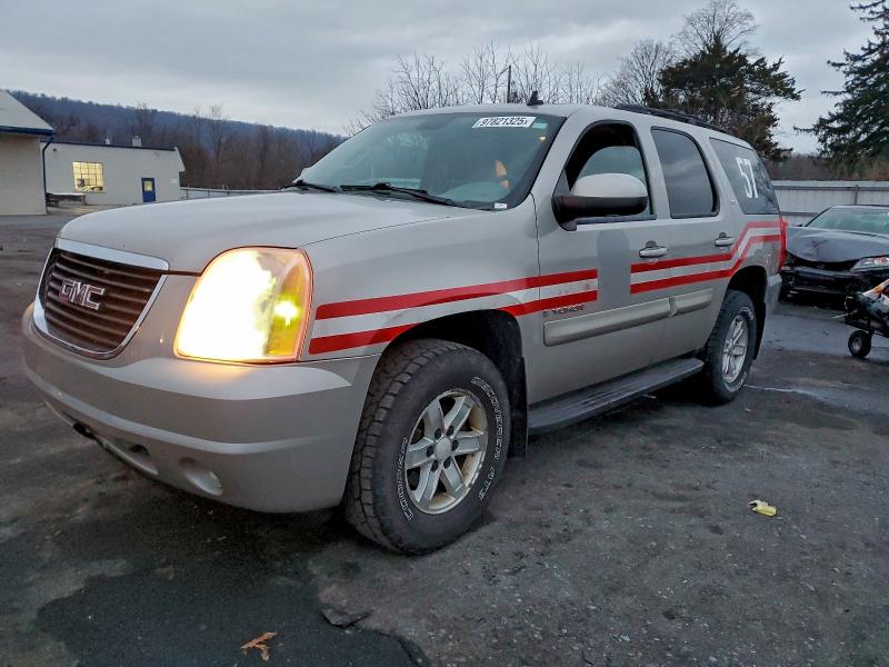 GMC YUKON 2008 with VIN 1GKFK130X8J180362 - Photo from auction
