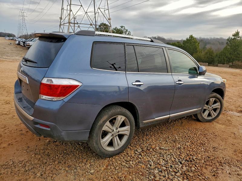 Photo 3 from auction – 2013 TOYOTA HIGHLANDER with VIN 5TDYK3EH7DS096192