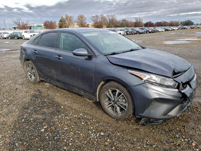 Photo 4 from auction – 2023 KIA FORTE with VIN 3KPF24AD7PE536555