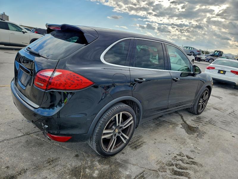 Photo 3 from auction – 2012 PORSCHE CAYENNE with VIN WP1AA2A27CLA01063