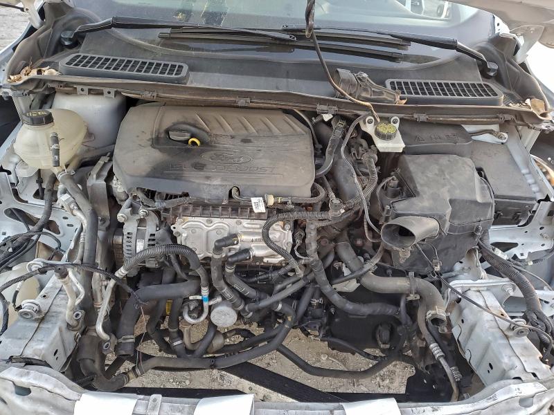 Photo 12 from auction – 2018 FORD ESCAPE SE with VIN 1FMCU0GD1JUD58952
