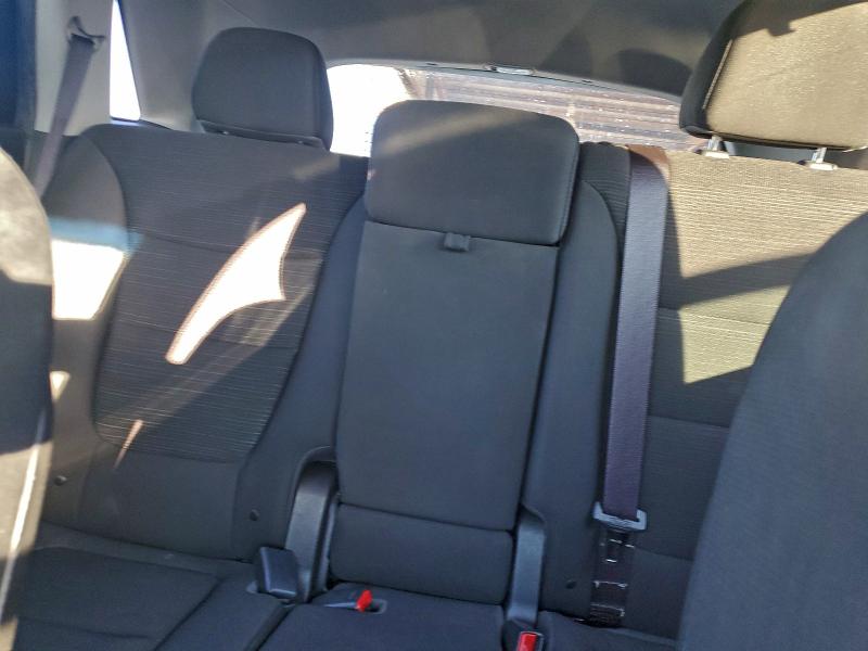 Photo 10 from auction – 2015 KIA SORENTO LX with VIN 5XYKT4A77FG625064