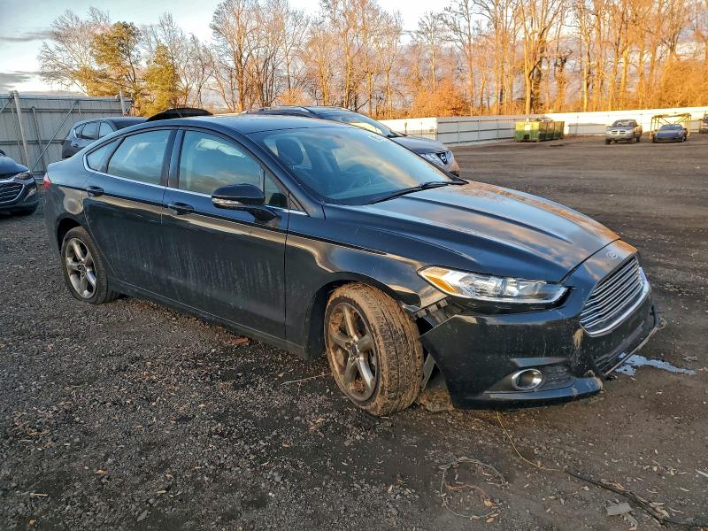 Foto 4 de la subasta – 2014 FORD FUSION con VIN 3FA6P0HD3ER230268