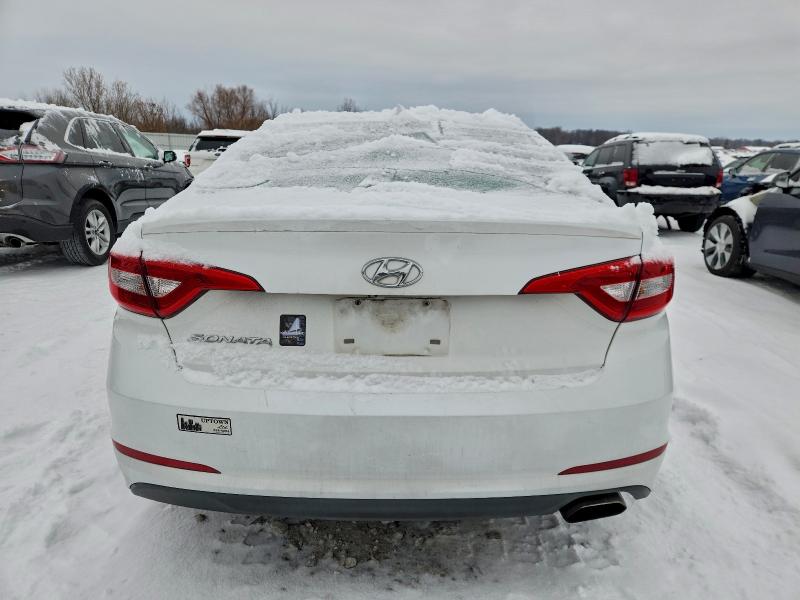 Photo 6 from auction – 2016 HYUNDAI SONATA SE with VIN 5NPE24AF1GH370560