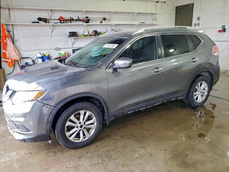 NISSAN ROGUE S 2015 with VIN KNMAT2MV9FP538435 - Photo from auction
