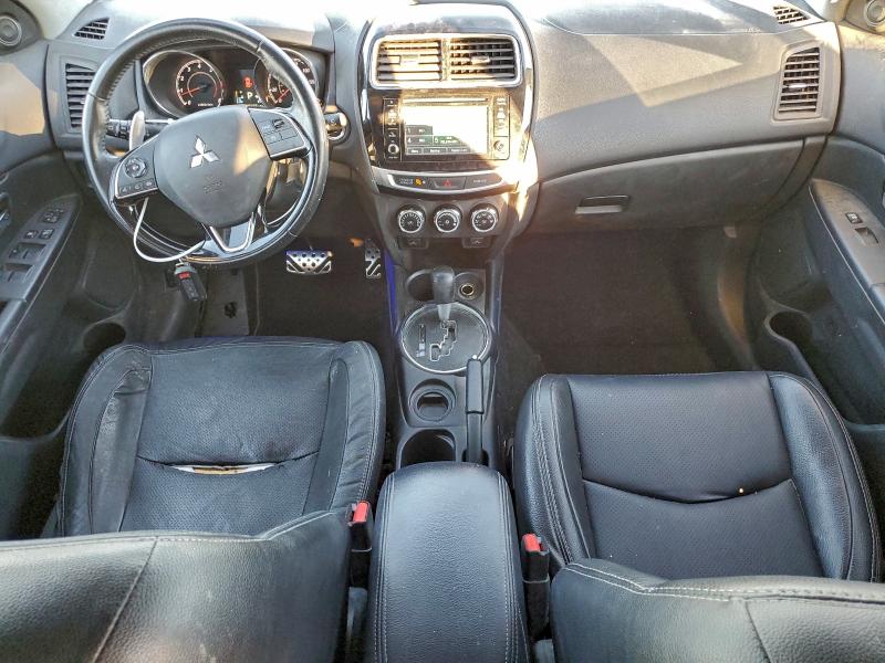 Photo 8 from auction – 2017 MITSUBISHI OUTLANDER with VIN JA4AP4AW4HZ023261