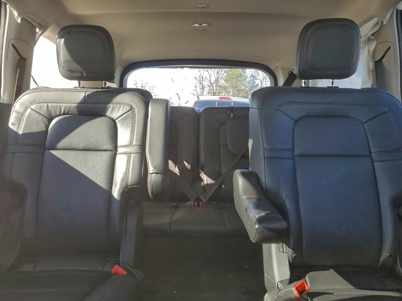 Photo 10 from auction – 2023 LINCOLN AVIATOR RE with VIN 5LM5J7WC9PGL00465