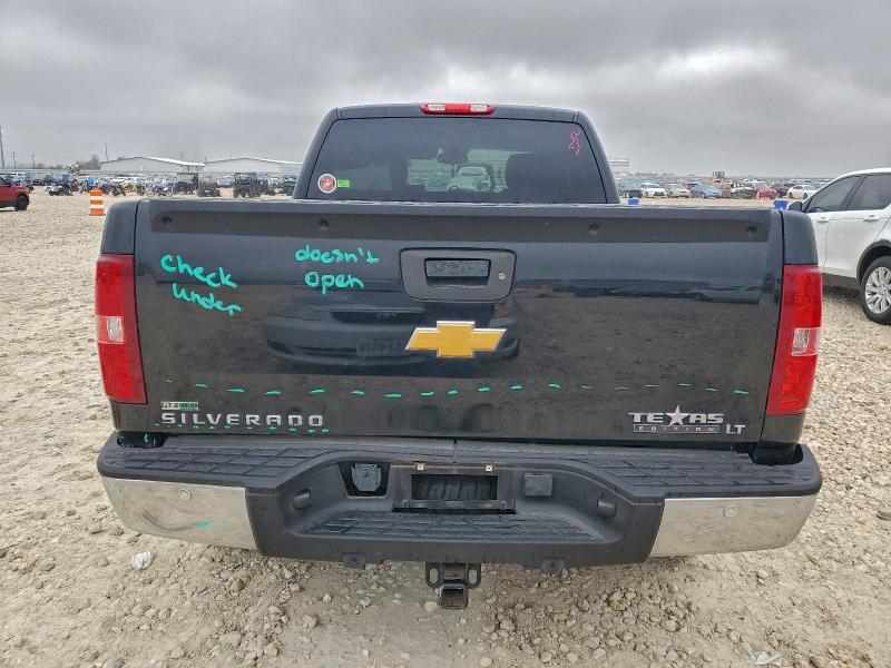 Photo 6 from auction – 2011 CHEVROLET SILVERADO with VIN 1GCRCSE06BZ125831