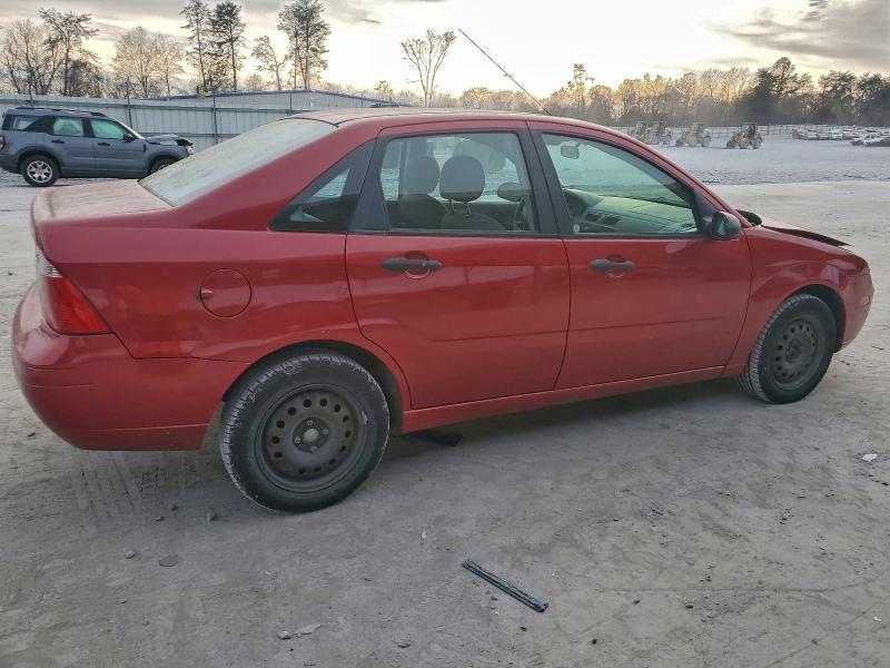 Photo 3 from auction – 2005 FORD FOCUS ZX4 with VIN 1FAFP34N95W166802
