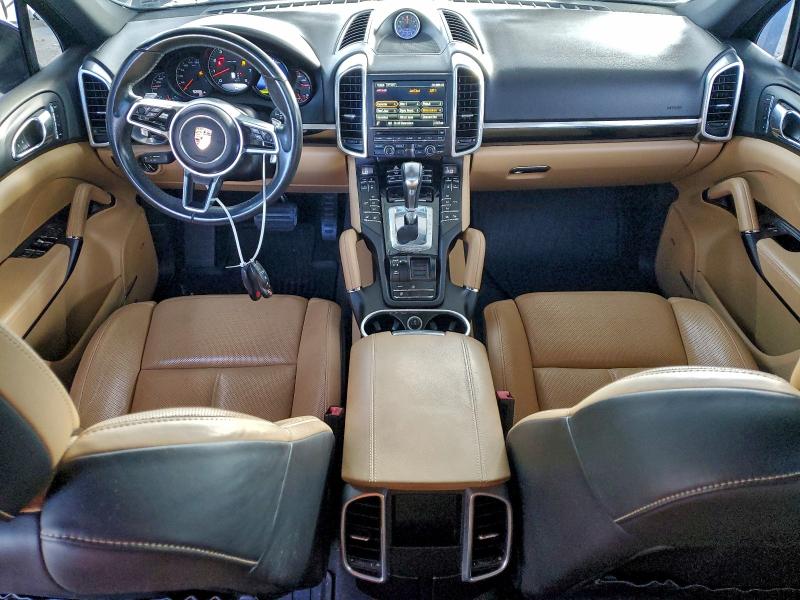 Photo 8 from auction – 2016 PORSCHE CAYENNE with VIN WP1AA2A27GKA36097