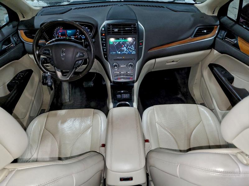 Photo 8 from auction – 2016 LINCOLN MKC RESERV with VIN 5LMCJ3D90GUJ23314