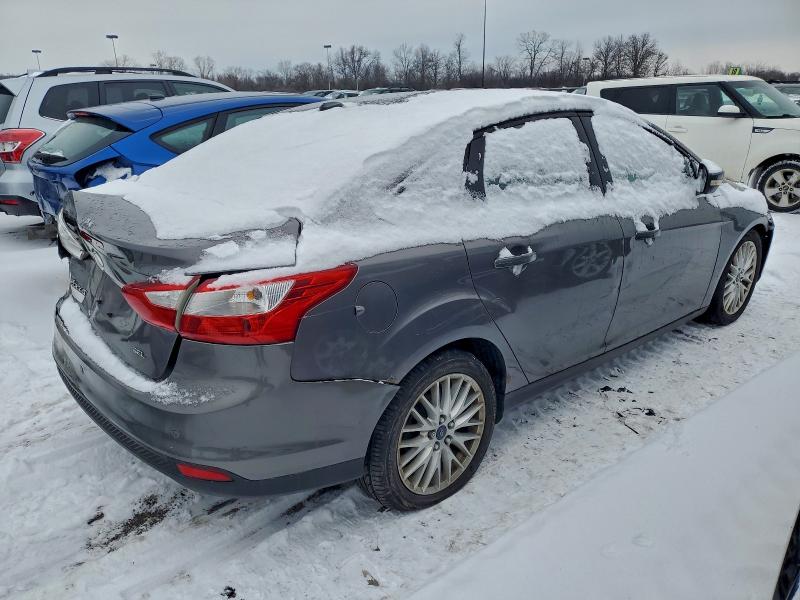 Фото 3 с аукциона – 2012 FORD FOCUS SEL с VIN 1FAHP3H28CL294116