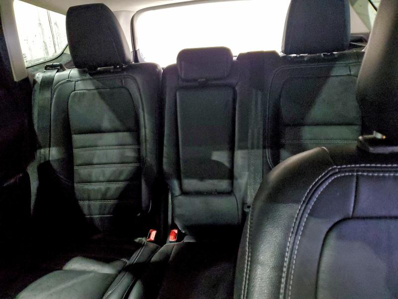 Photo 10 from auction – 2018 FORD ESCAPE SEL with VIN 1FMCU9HD2JUD19032