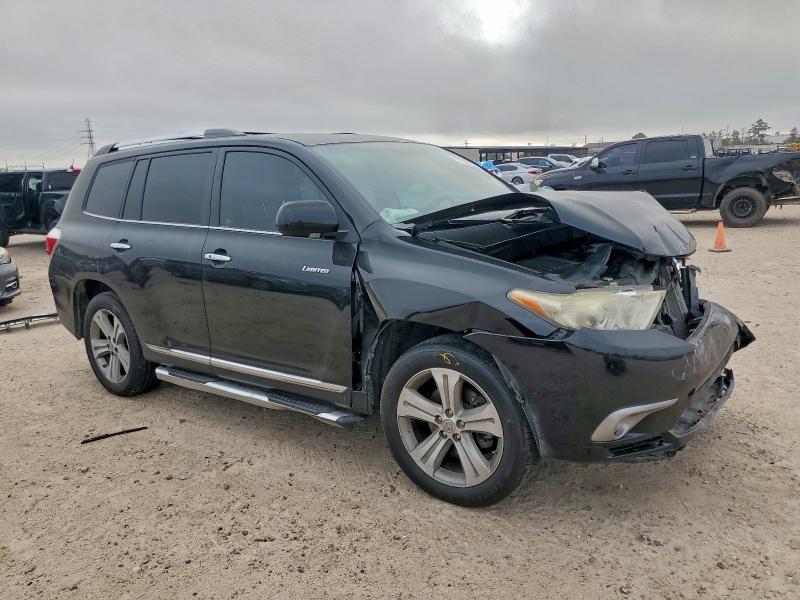 Photo 4 from auction – 2013 TOYOTA HIGHLANDER with VIN 5TDYK3EH2DS099811